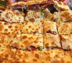 فطيرة بسطرمة